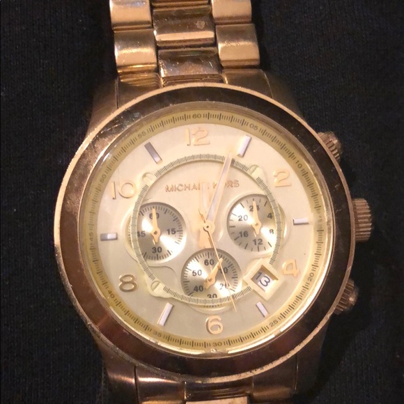 Lot Michael Kors watches and bracelets